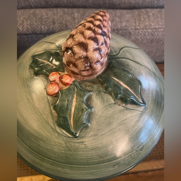 Lenox Winter Greetings cookie jar - Picture 5 of 14